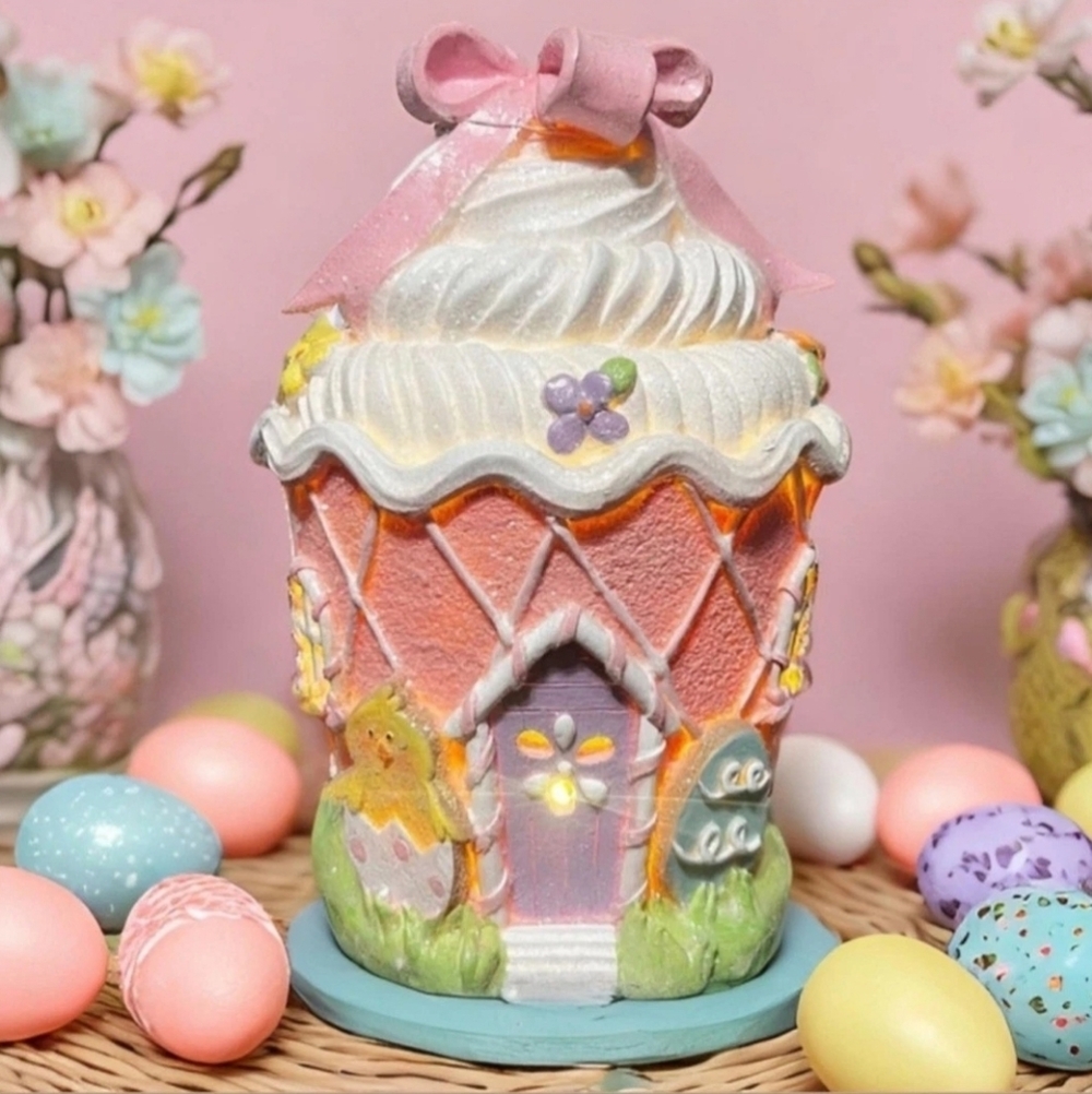 Light Up Easter Sugared  CUPCAKE Cottage GINGERBREAD House Pink Coquette Bow New
